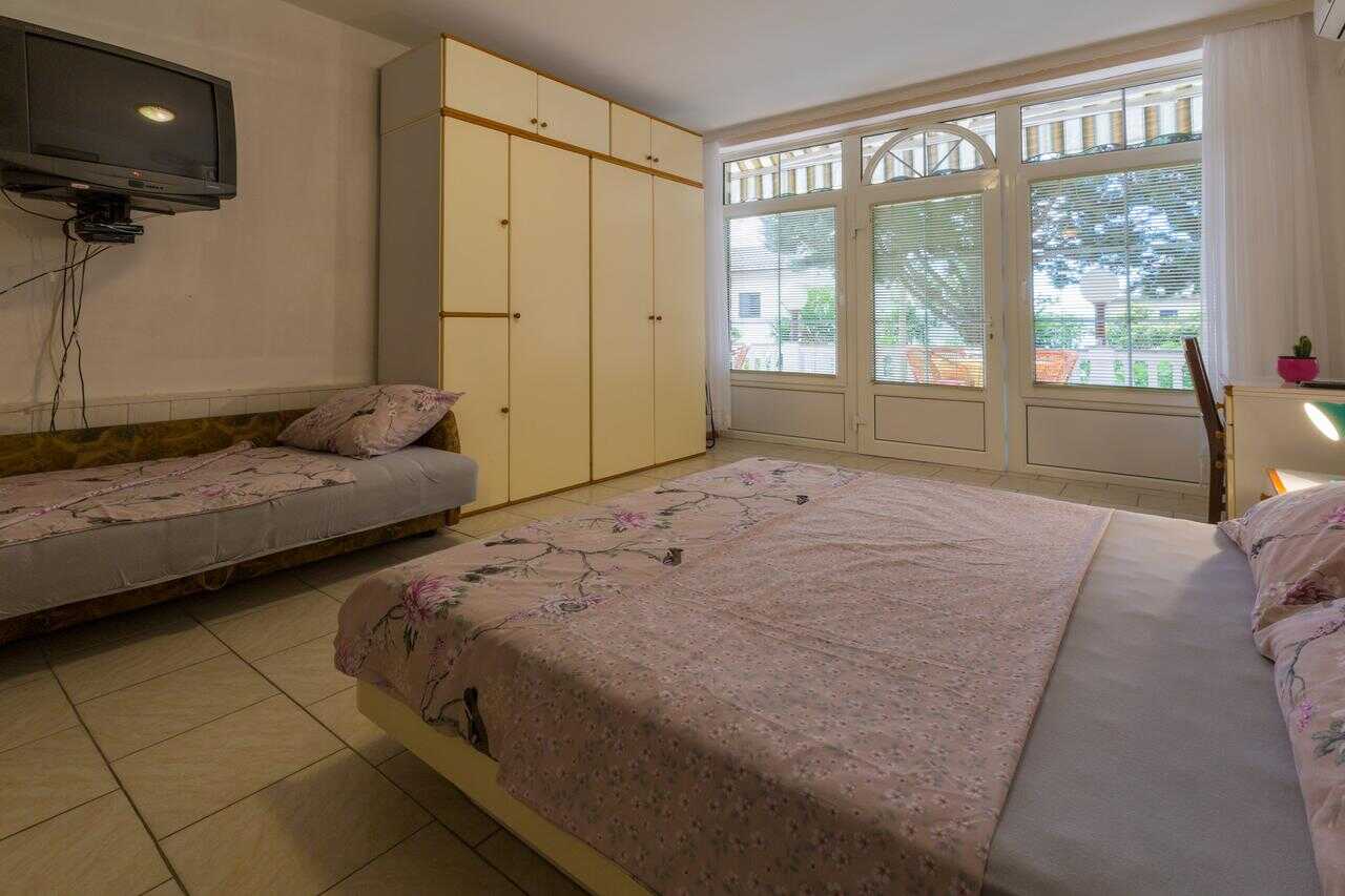 Unit